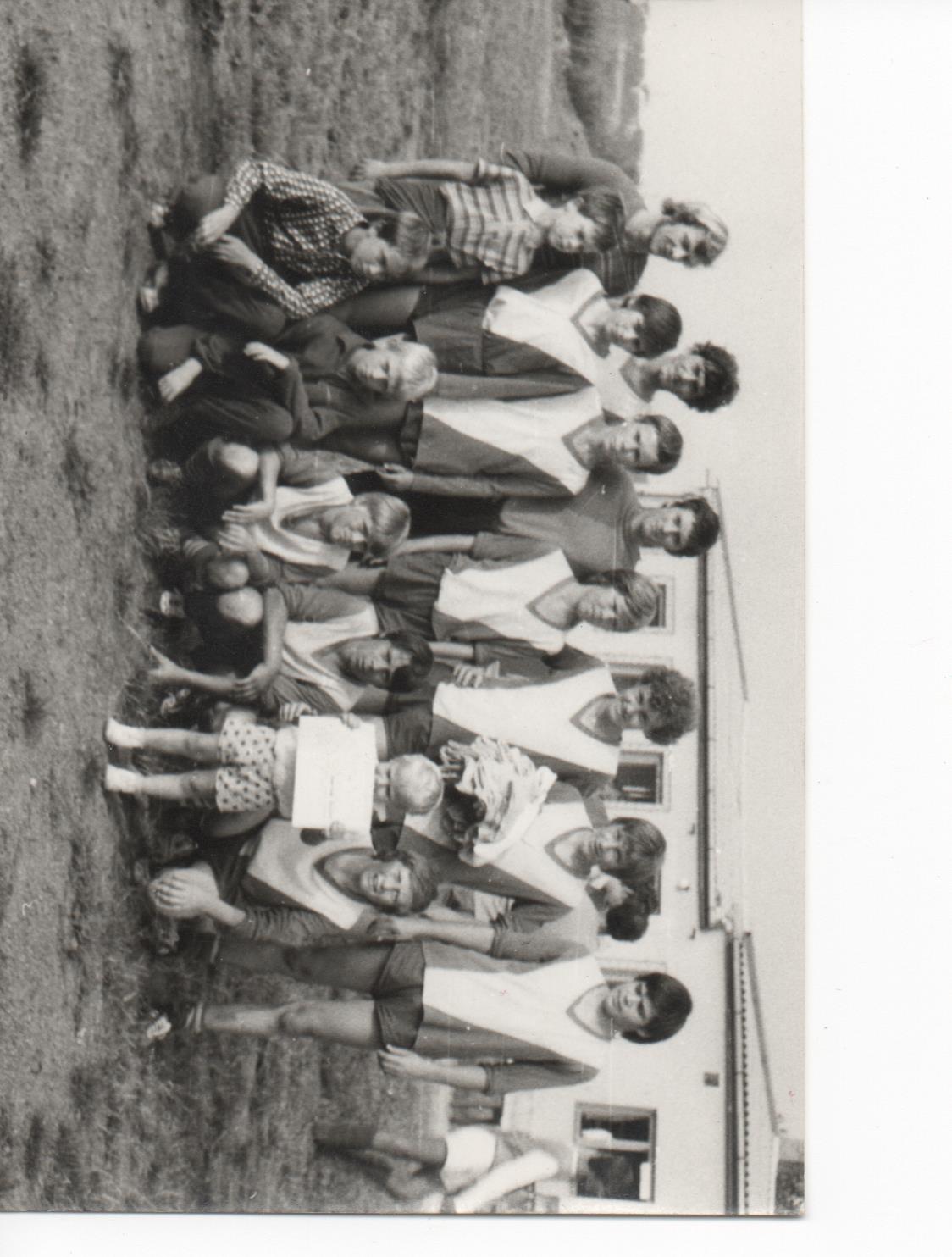 Žáci ročníky kolem 1960 001